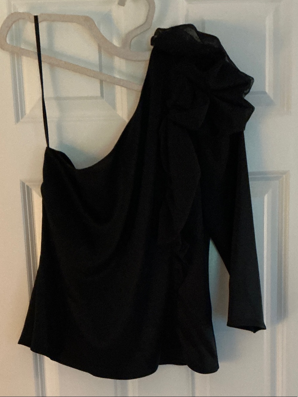 St. John One-Shoulder Ruffle Top - Picture 2 of 7